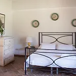 Летний дом Tenuta San Calogero Alloro Аньоне-Баньи